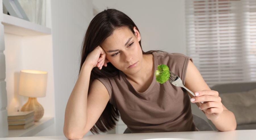 Disordered Eating vs. Eating Disorder: How to Tell the Difference and What to Do
