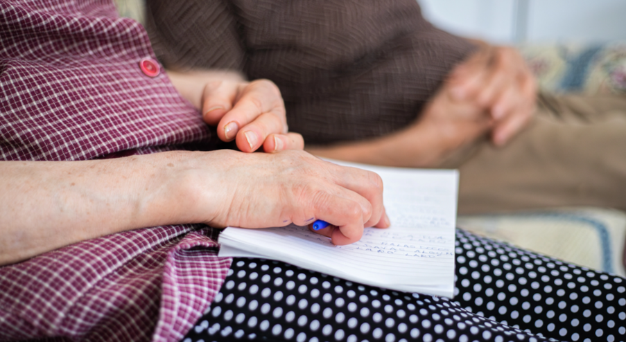 Signs Your Family Member May Be Developing Dementia: What to Watch For and What to Do